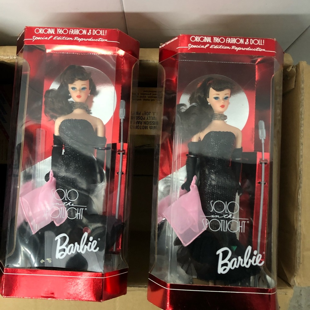 Vintage Barbie solo in the spotlight